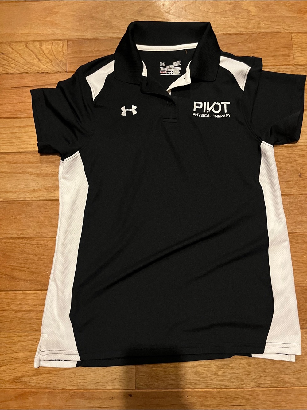 Under Armour women’s Black semi fitted Polo